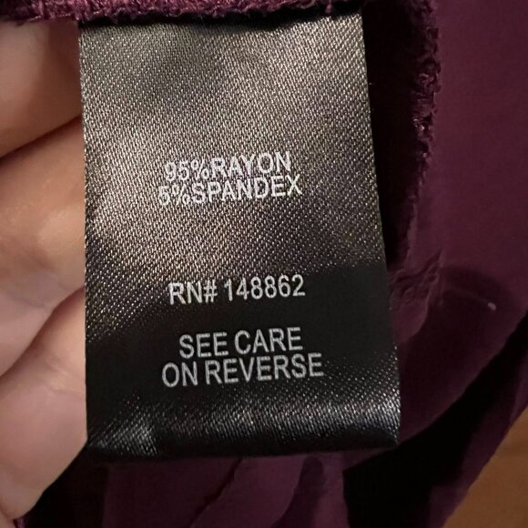 Size 5(5X) - Torrid - Super Soft Maroon Short Sleeve Pullover w/Button Design - Picture 4 of 6